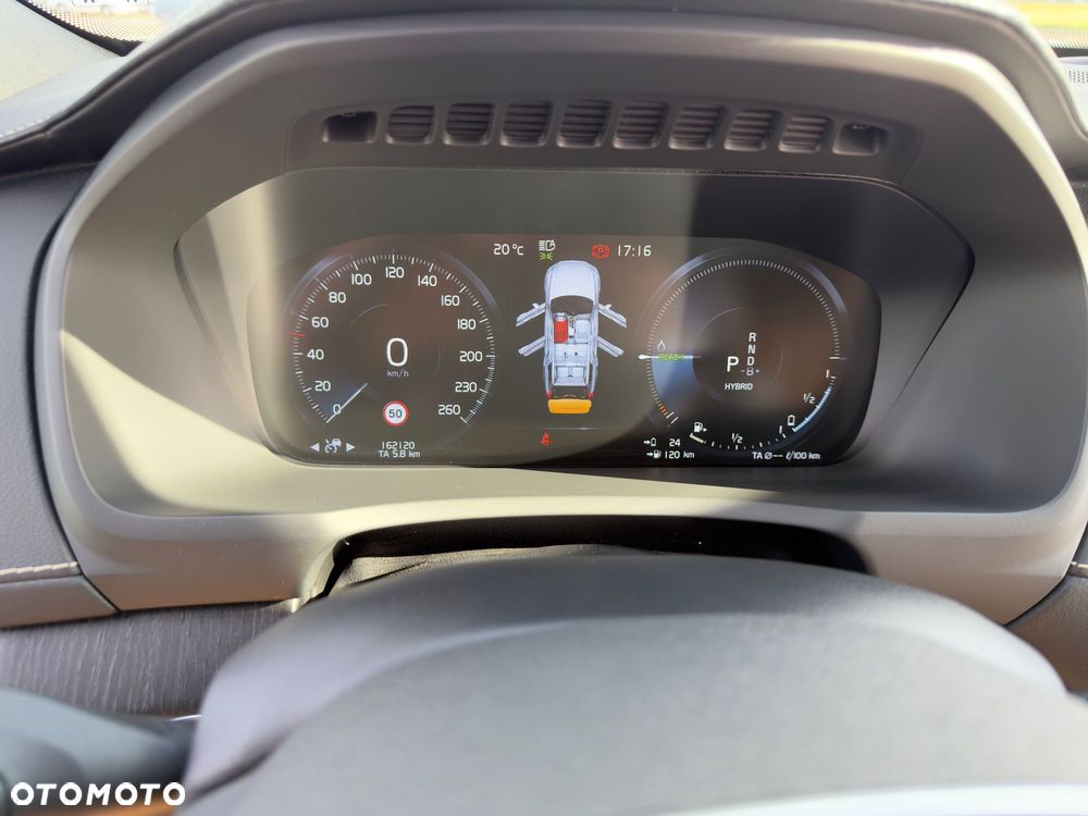 Volvo XC 90 T8 AWD Recharge Geartronic Inscription - 11