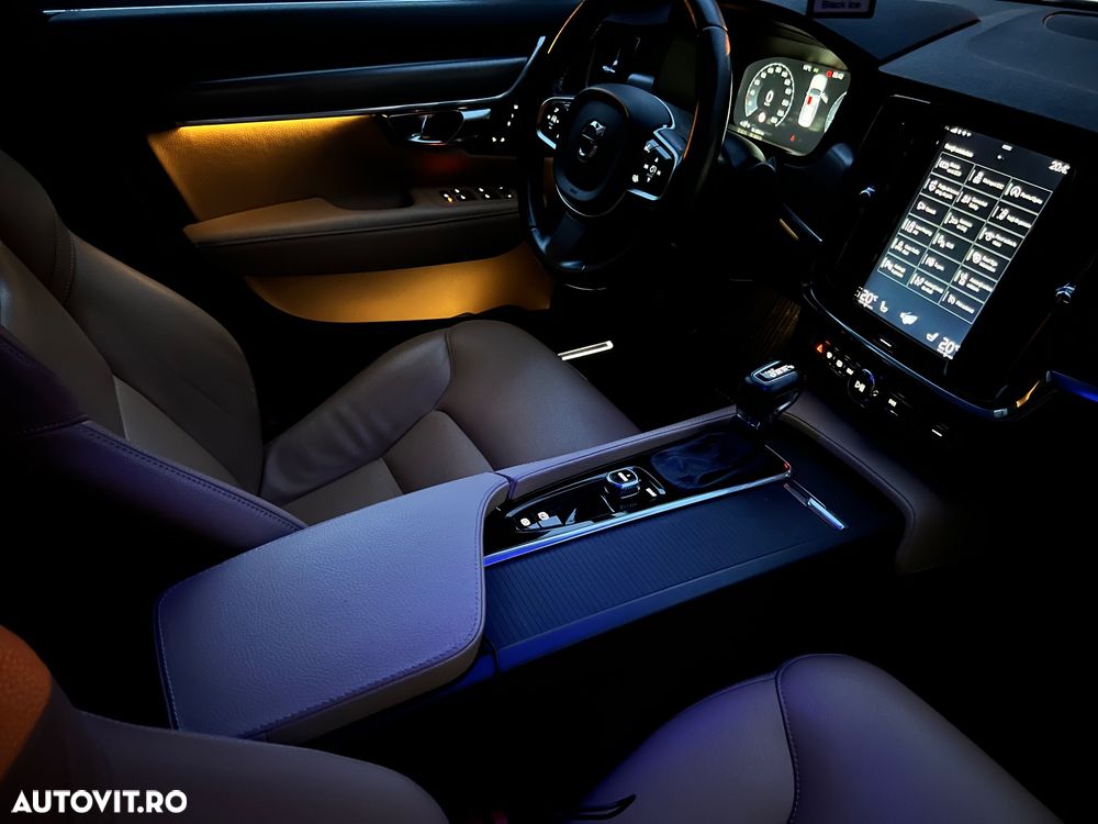 Volvo S90 D4 Geartronic Momentum Pro - 18