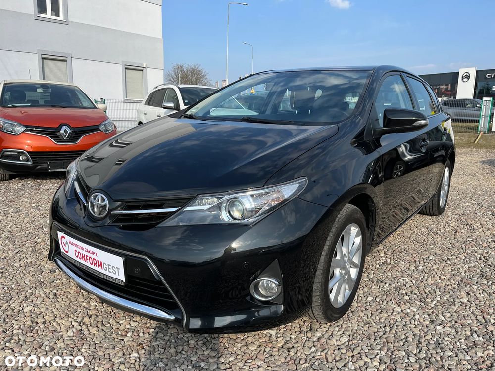 Toyota Auris - 11