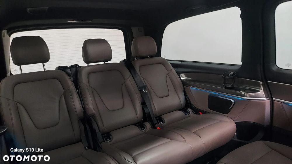 Mercedes-Benz Klasa V 300 d 4-Matic Exclusive 9G-Tronic (d³ugi) - 22