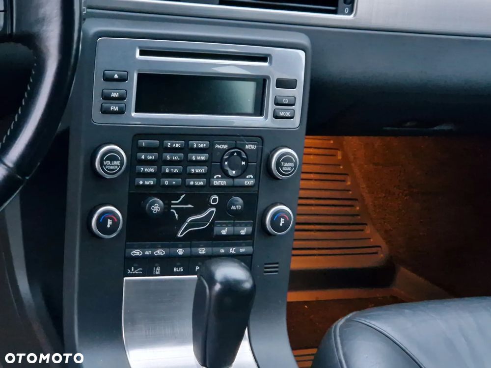 Volvo V70 2.5T Summum - 9
