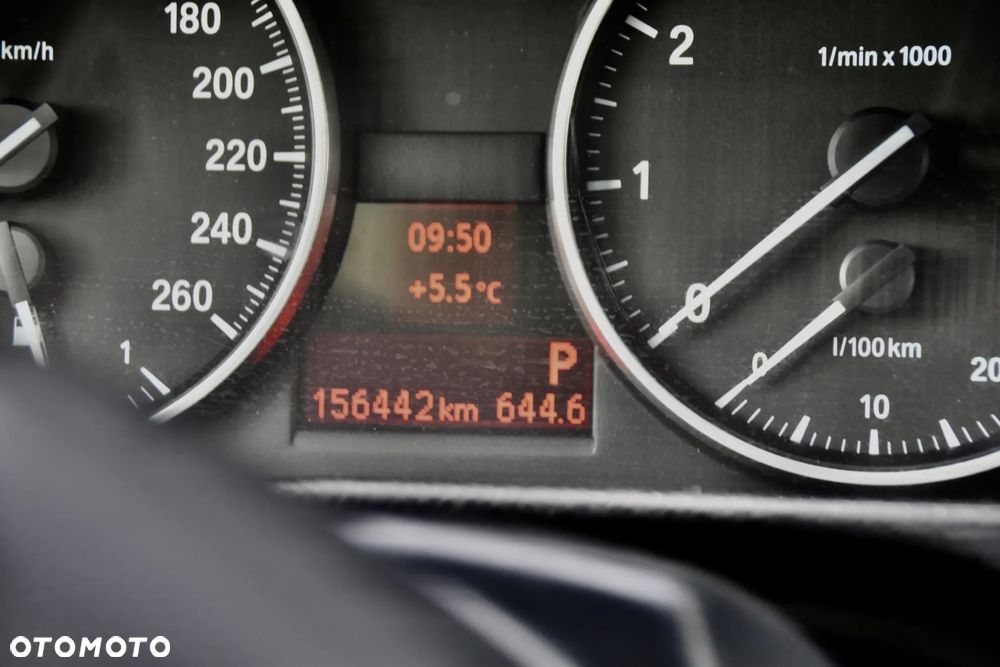 BMW Seria 3 320i - 19