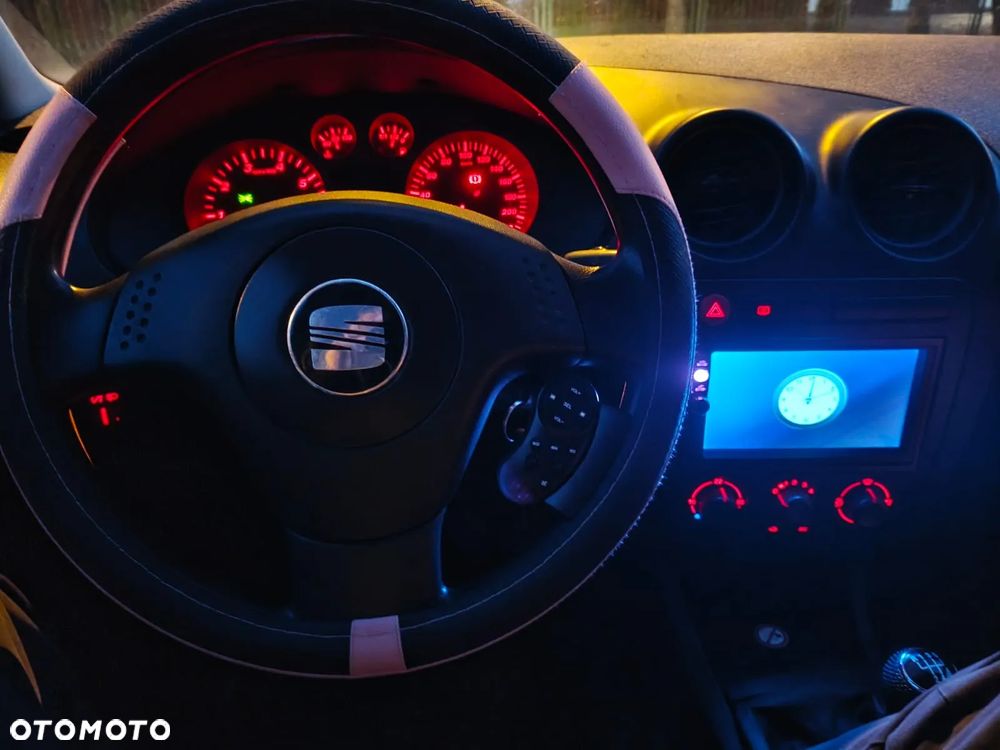 Seat Ibiza 1.2 12V Signo - 6