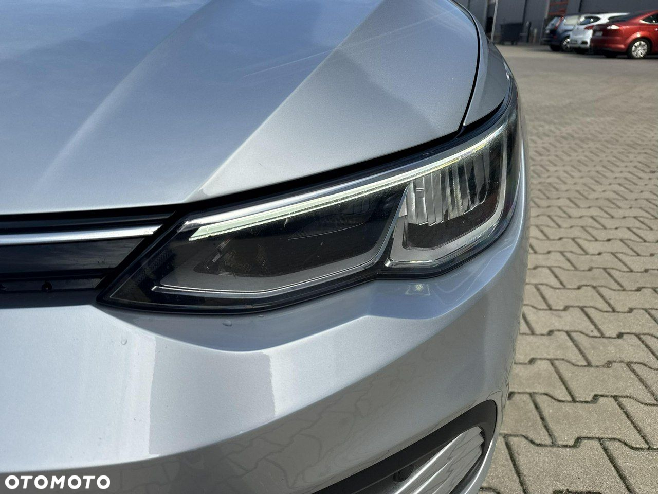 Volkswagen Golf VIII 1.5 eTSI EVO Life DSG - 9