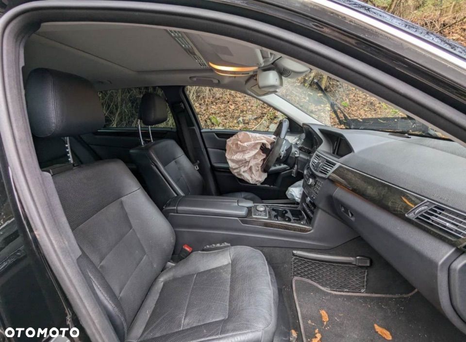 Mercedes-Benz Klasa E 500 4Matic Automatik Elegance - 8