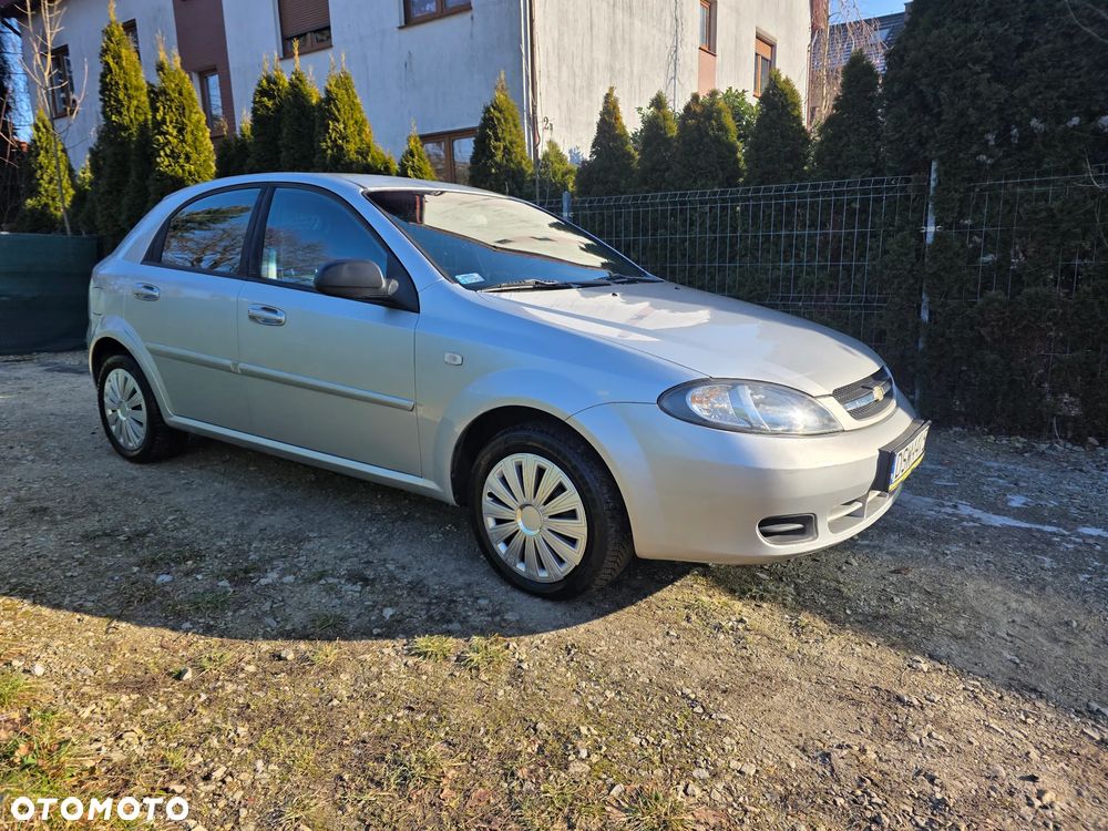 Chevrolet Lacetti - 11