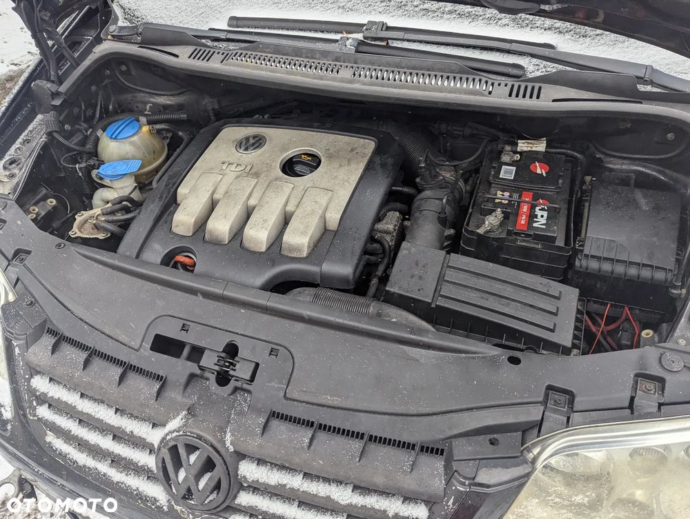 VW Touran 2003 2.0 140 KM - auto na części - 10