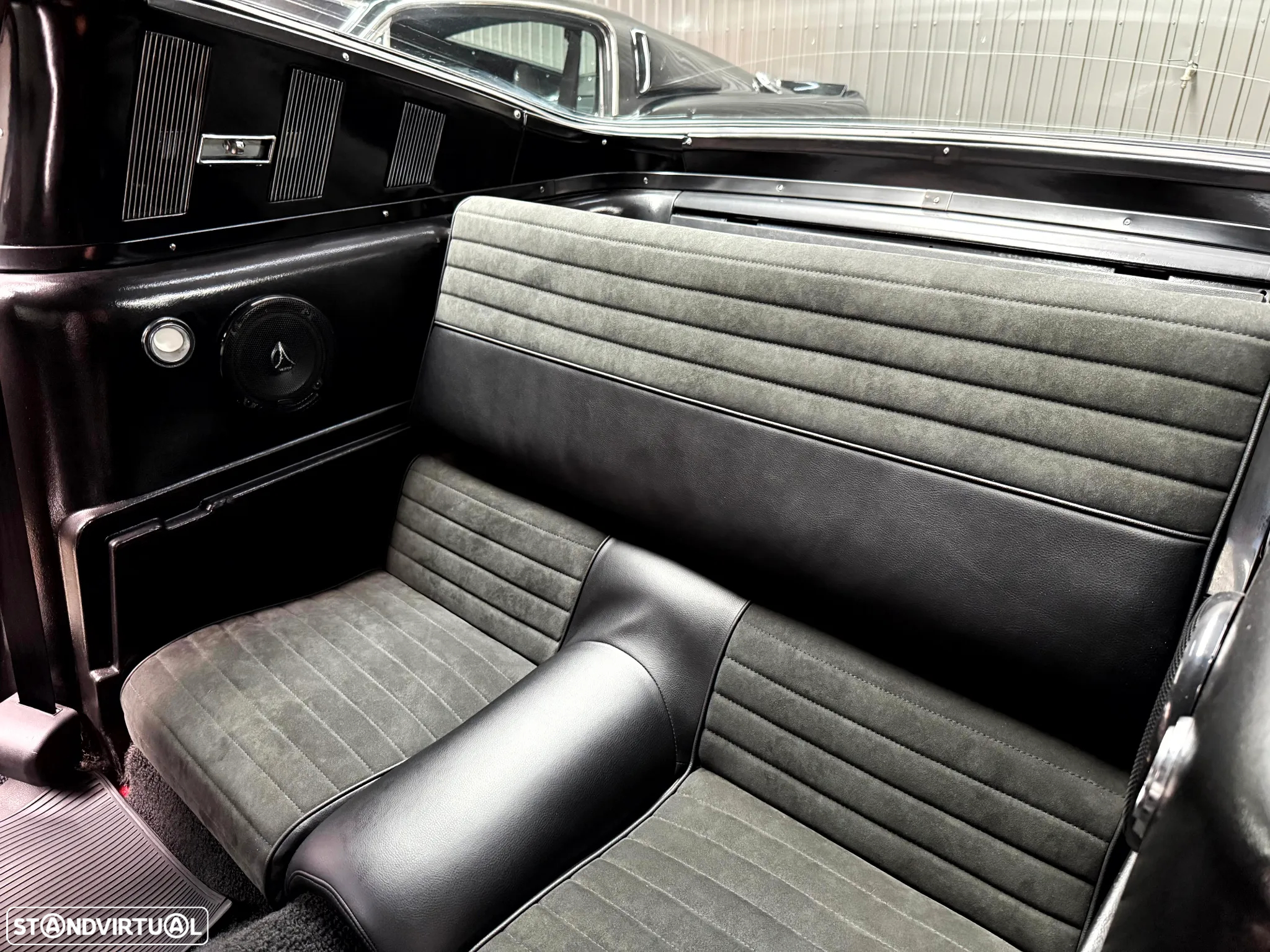 Ford Mustang - 31