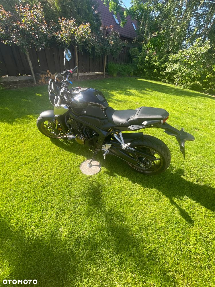 Honda CB - 3