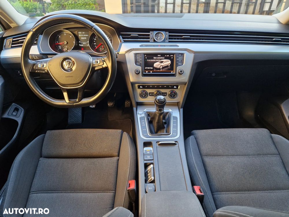 Volkswagen Passat 1.6 TDI (BlueMotion Technology) Comfortline - 11