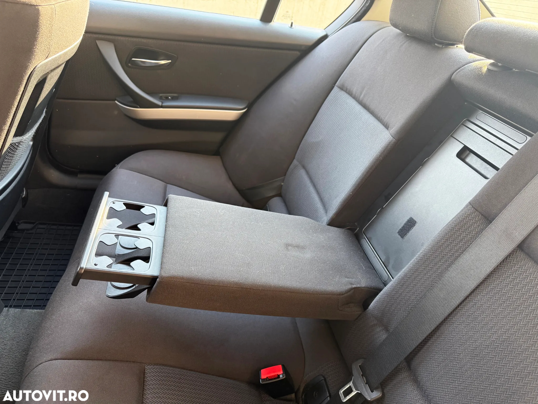 BMW Seria 3 318d DPF - 33