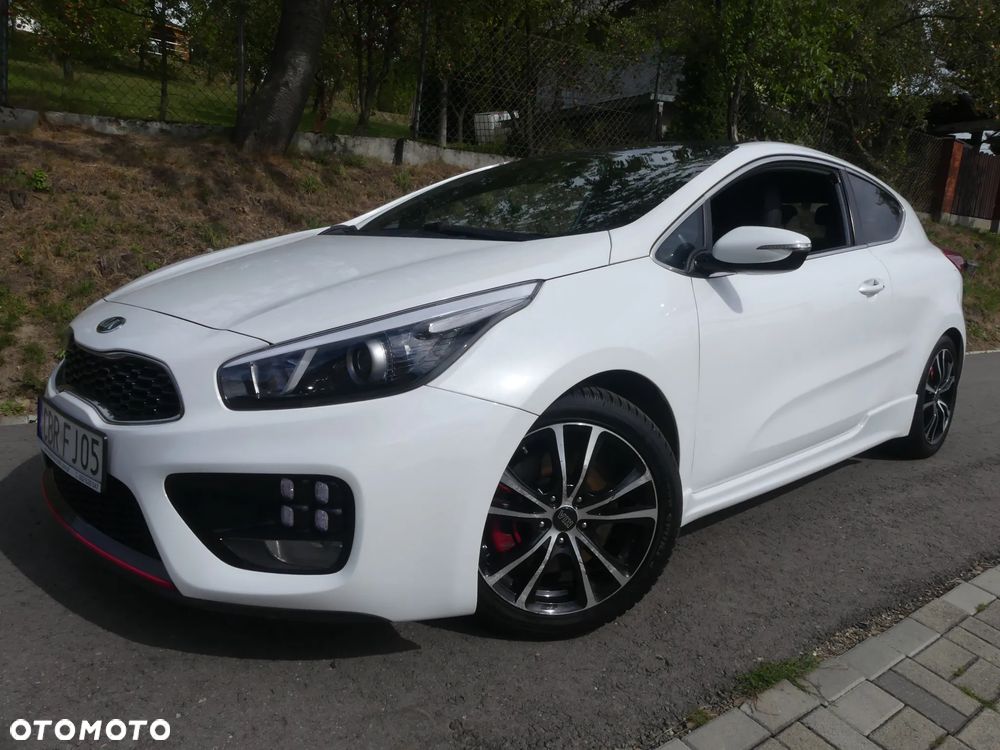 Kia Ceed - 4