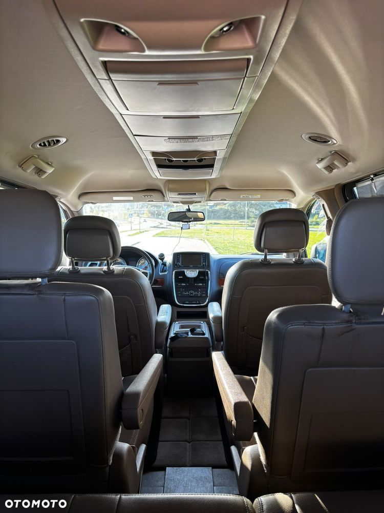 Chrysler Town & Country 3.6 Touring - 12