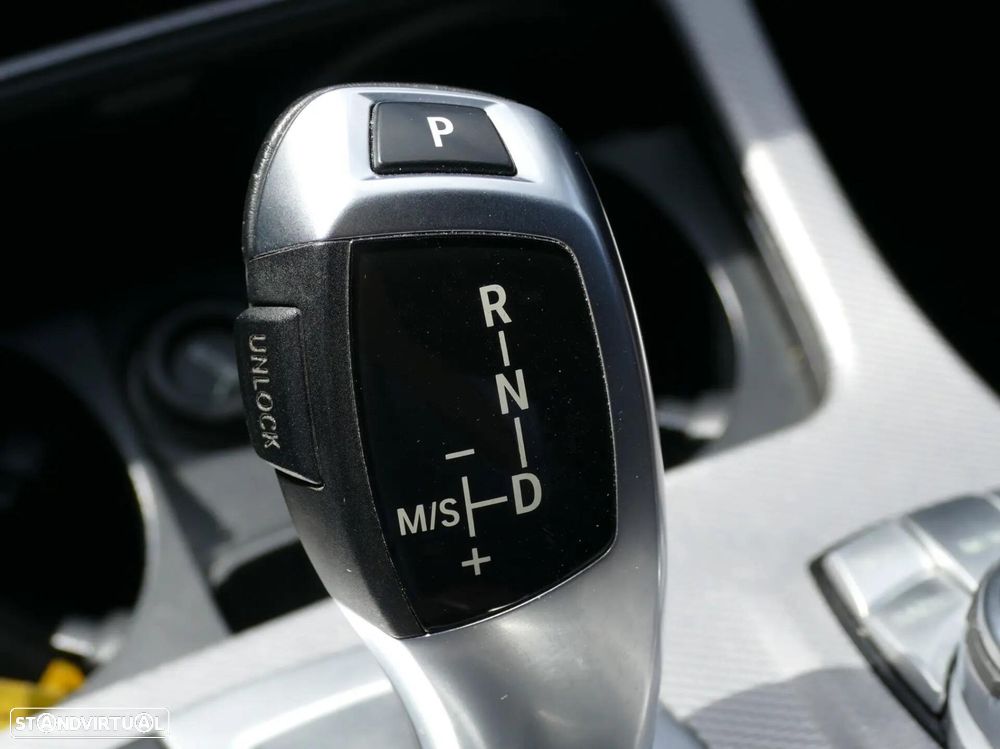 BMW 520 d Pack M Auto - 26