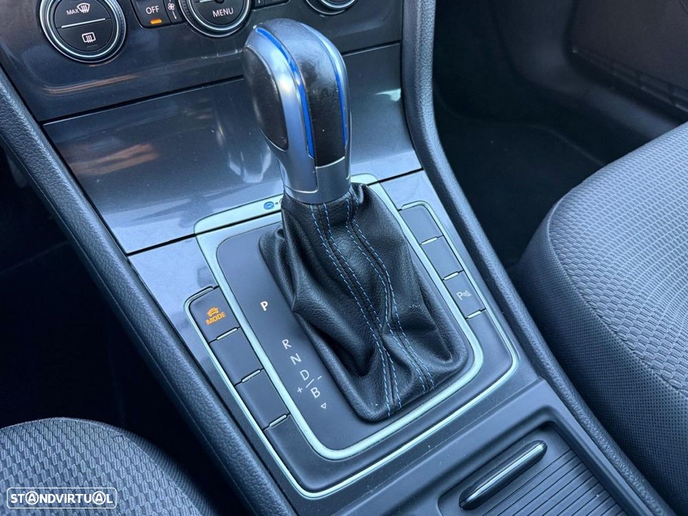 VW e-Golf AC/DC - 20