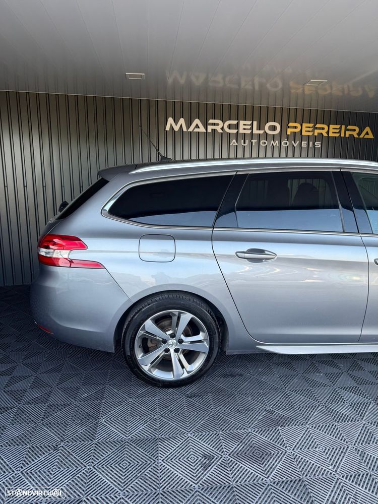 Peugeot 308 SW 1.5 BlueHDi GT Line EAT8 - 11