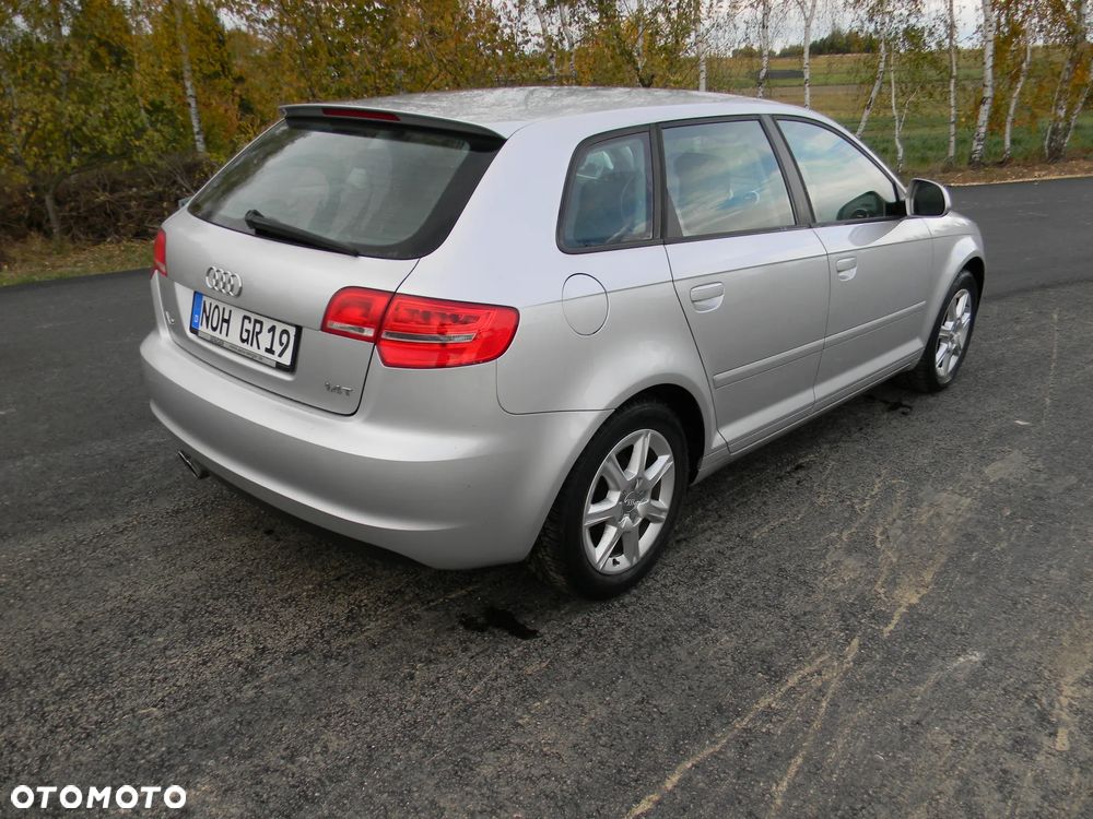 Audi A3 Sportback - 8