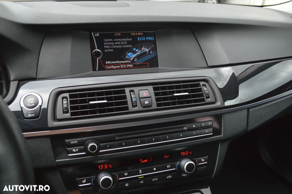 BMW Seria 5 520d Sport-Aut. - 24