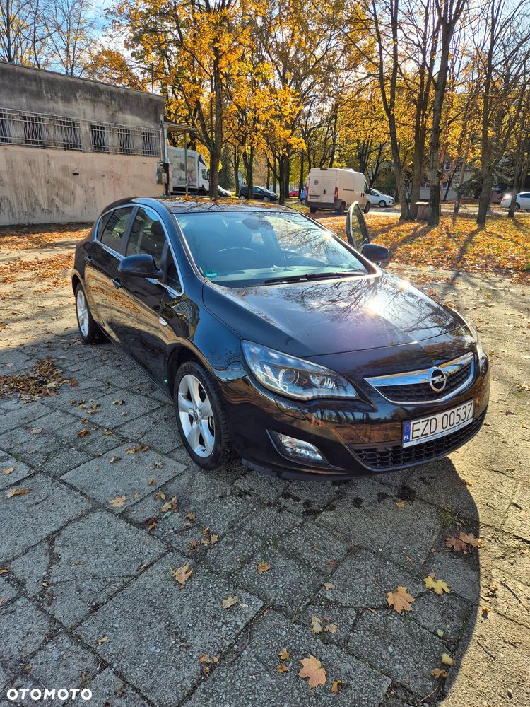 Opel Astra 1.4 T Cosmo - 1