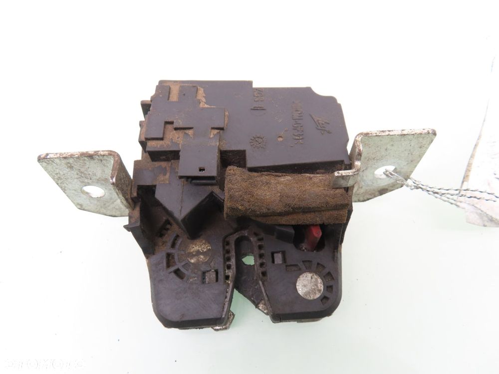 ZAMEK KLAPY MERCEDES W245 3 PIN - 1