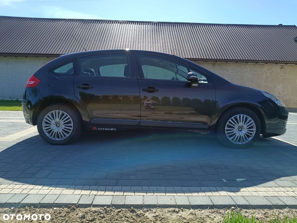 Citroën C4 1.6 16V Confort - 16