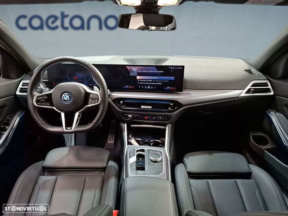 BMW 330 e Pack Desportivo M Auto - 12