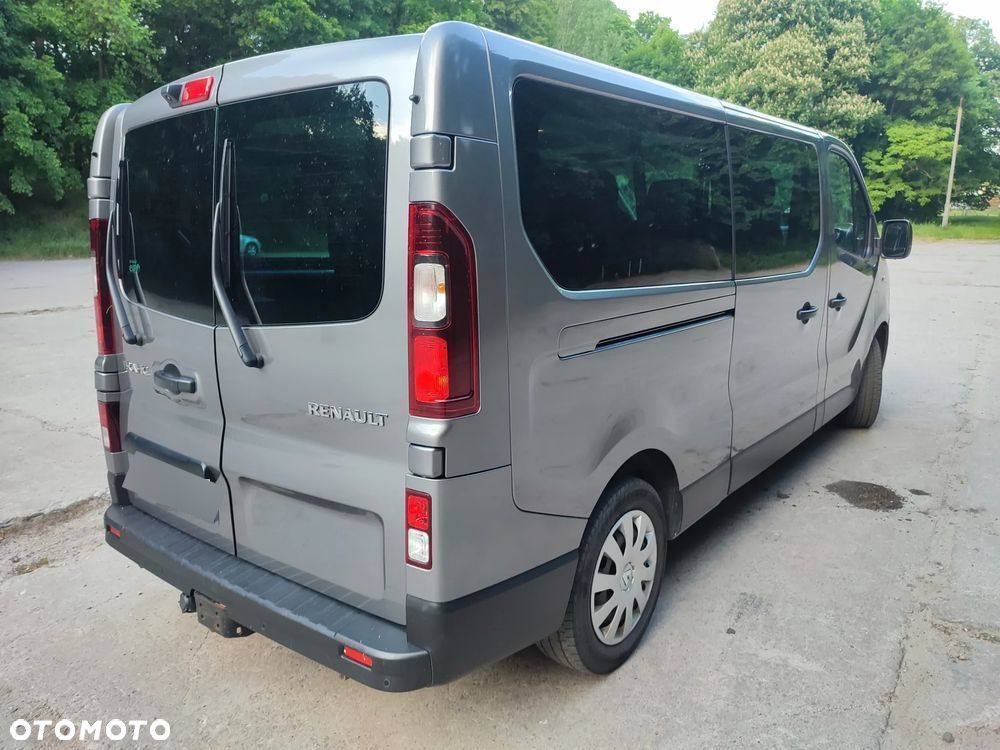 Renault Trafic Grand SpaceClass 2.0 dCi - 8