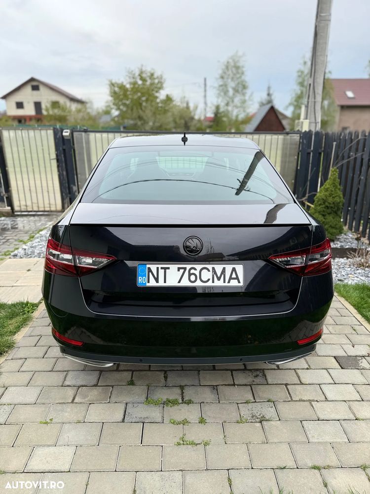 Skoda Superb 2.0 TDI 4x4 SportLine - 2