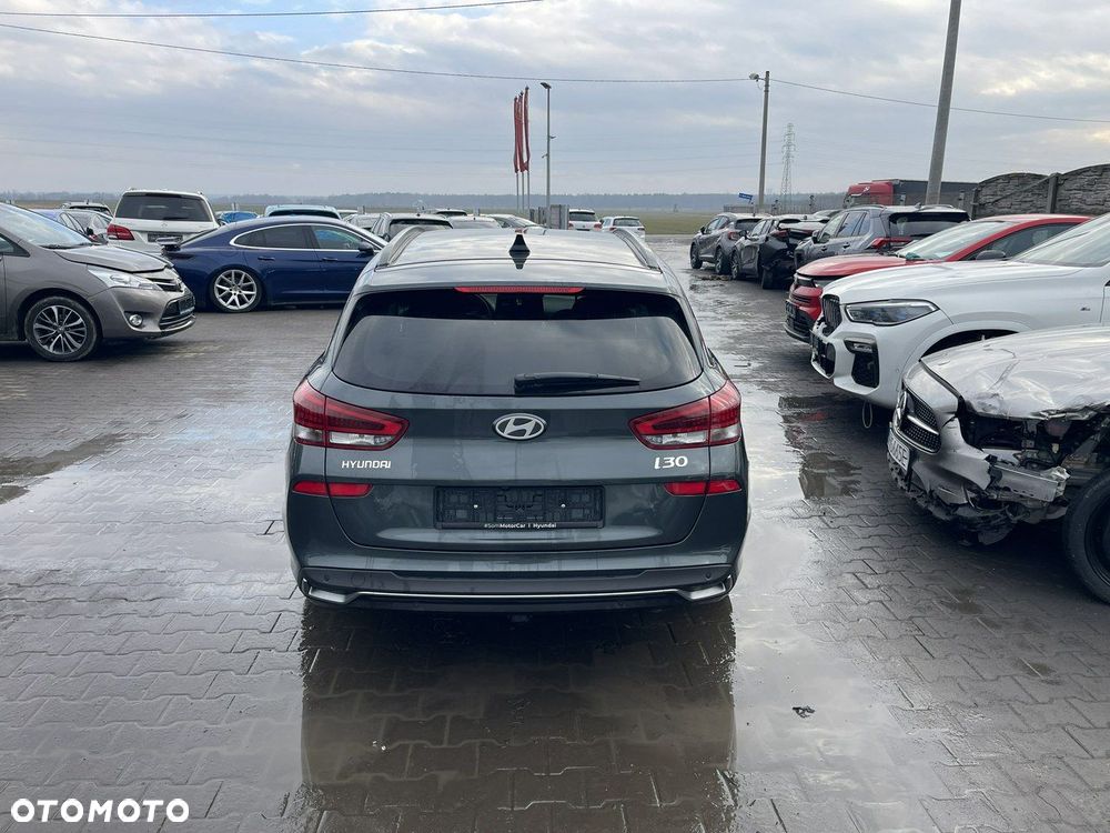 Hyundai i30 1.5 T-GDI 48V-Hybrid Advantage - 3