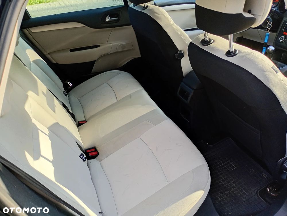 Citroën C4 1.6 VTi Seduction - 6