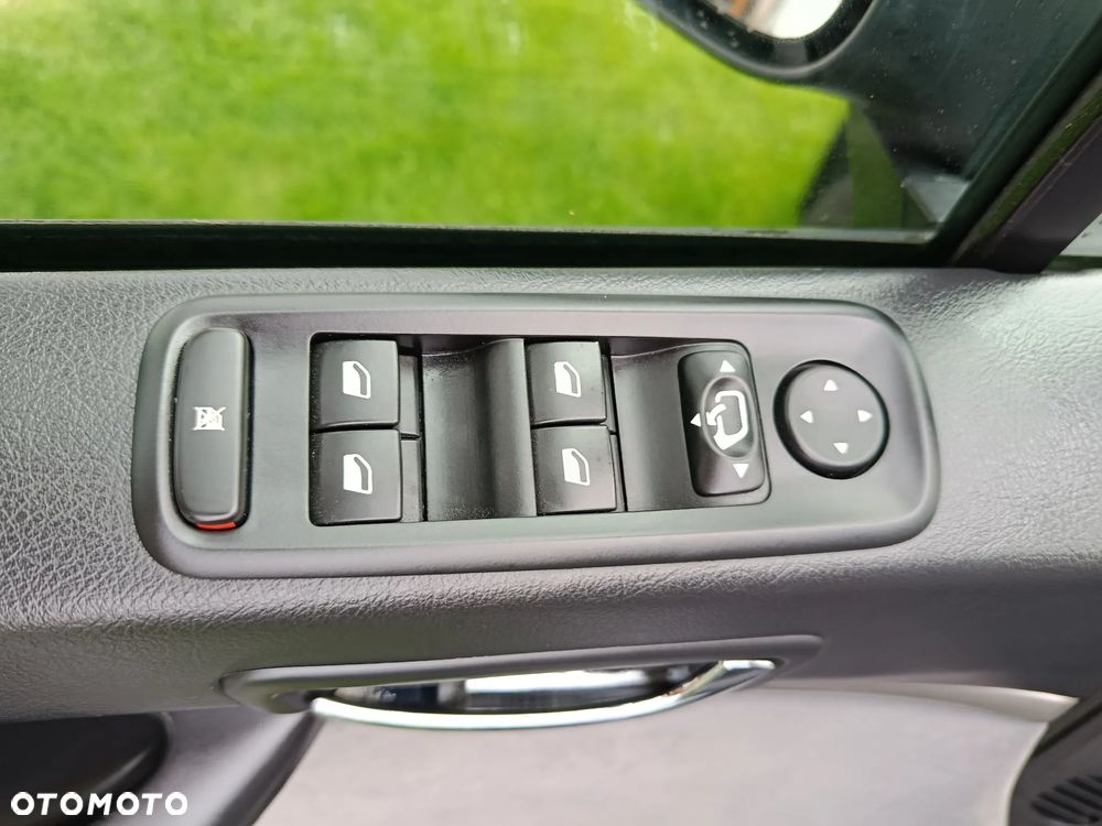 Peugeot 807 2.0 HDi Premium - 8