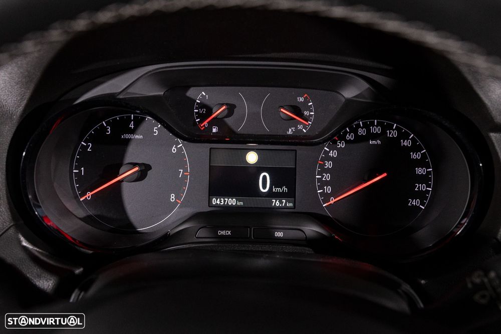 Opel Grandland X 1.2 T Business Edition - 11