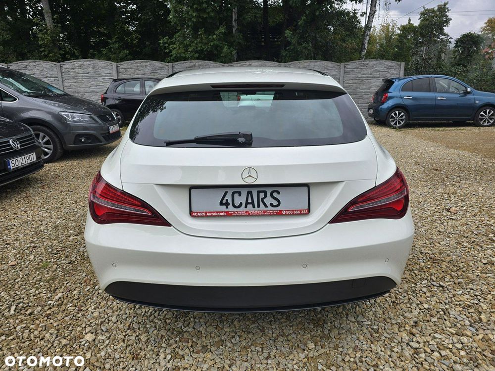 Mercedes-Benz CLA Shooting Brake 180 d - 25
