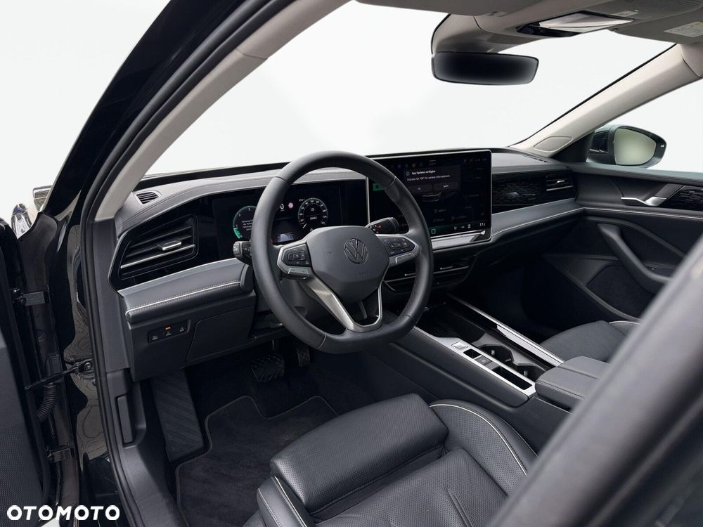 Volkswagen Passat Variant 2.0 TDI EVO Elegance DSG - 10