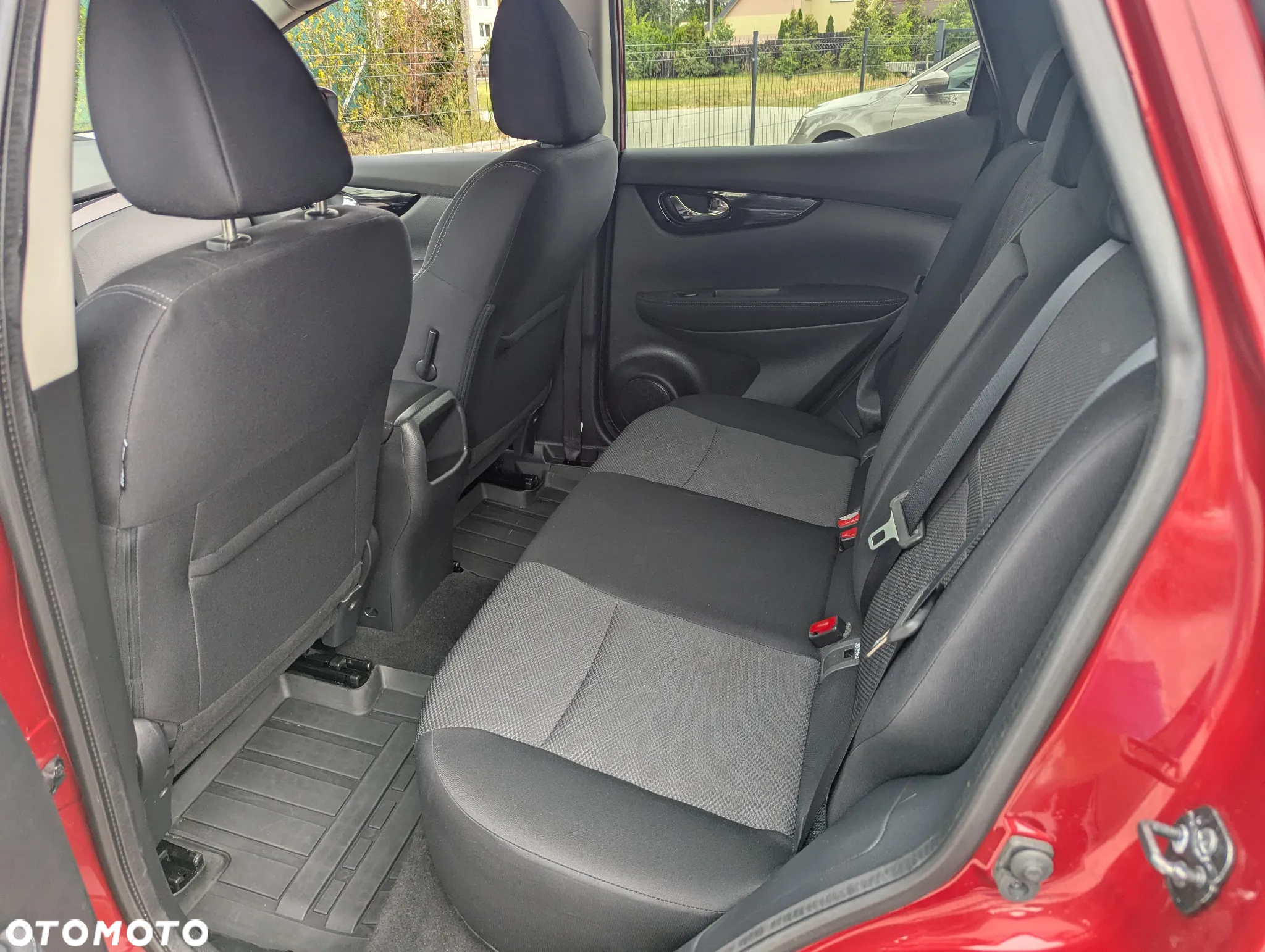 Nissan Qashqai 1.2 DIG-T N-Connecta - 16