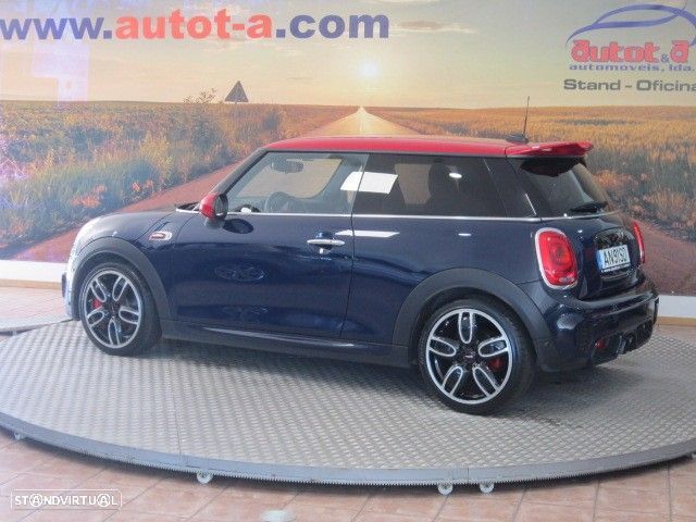 MINI 3 Portas John Cooper Works Auto Desportiva - 3