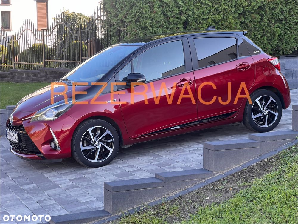 Toyota Yaris Hybrid 100 Selection - 1