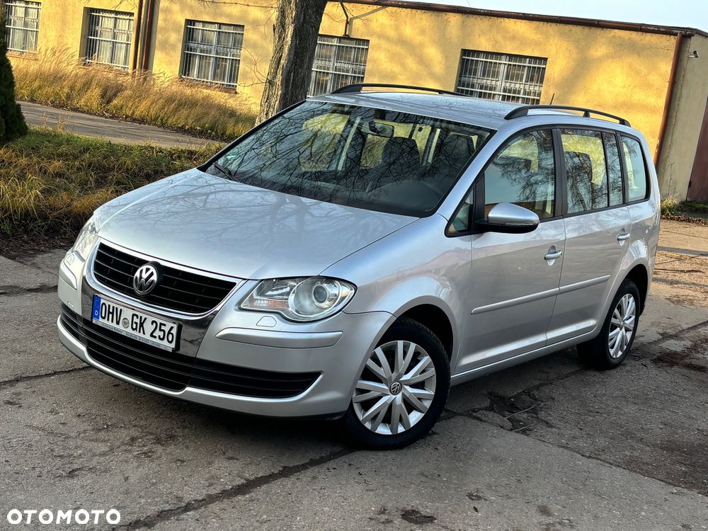 Volkswagen Touran 1.9 TDI DSG Conceptline - 34