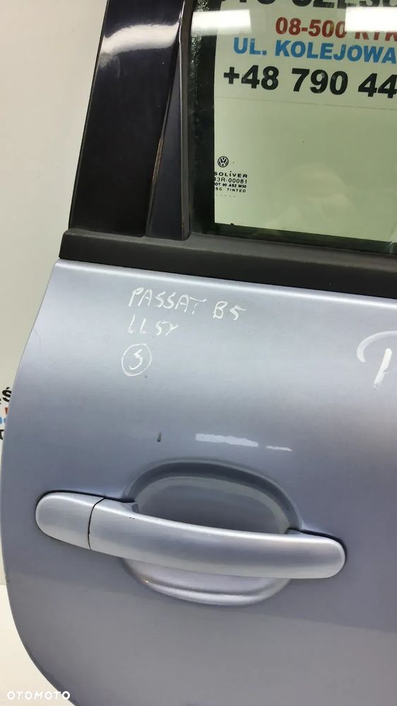VW Passat B5 Sedan  Drzwi Prawe  Tył LL5Y - 5