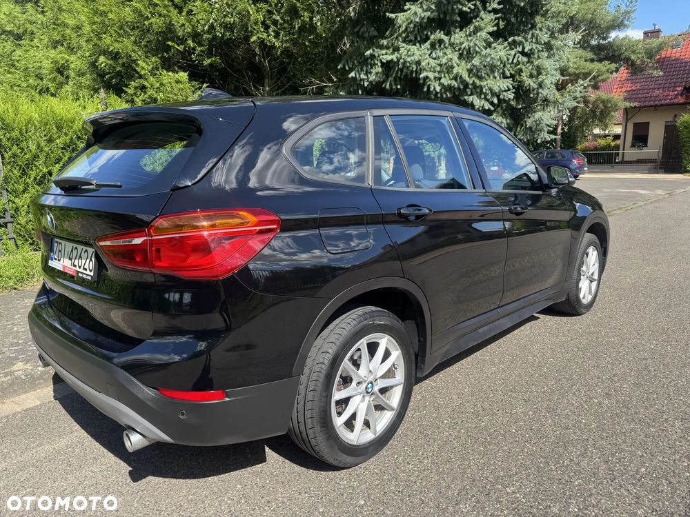 BMW X1 sDrive18d - 4