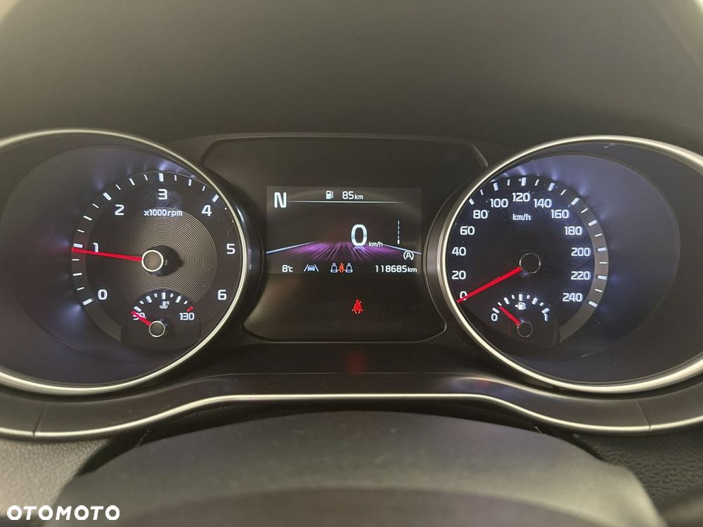 Kia Ceed - 16