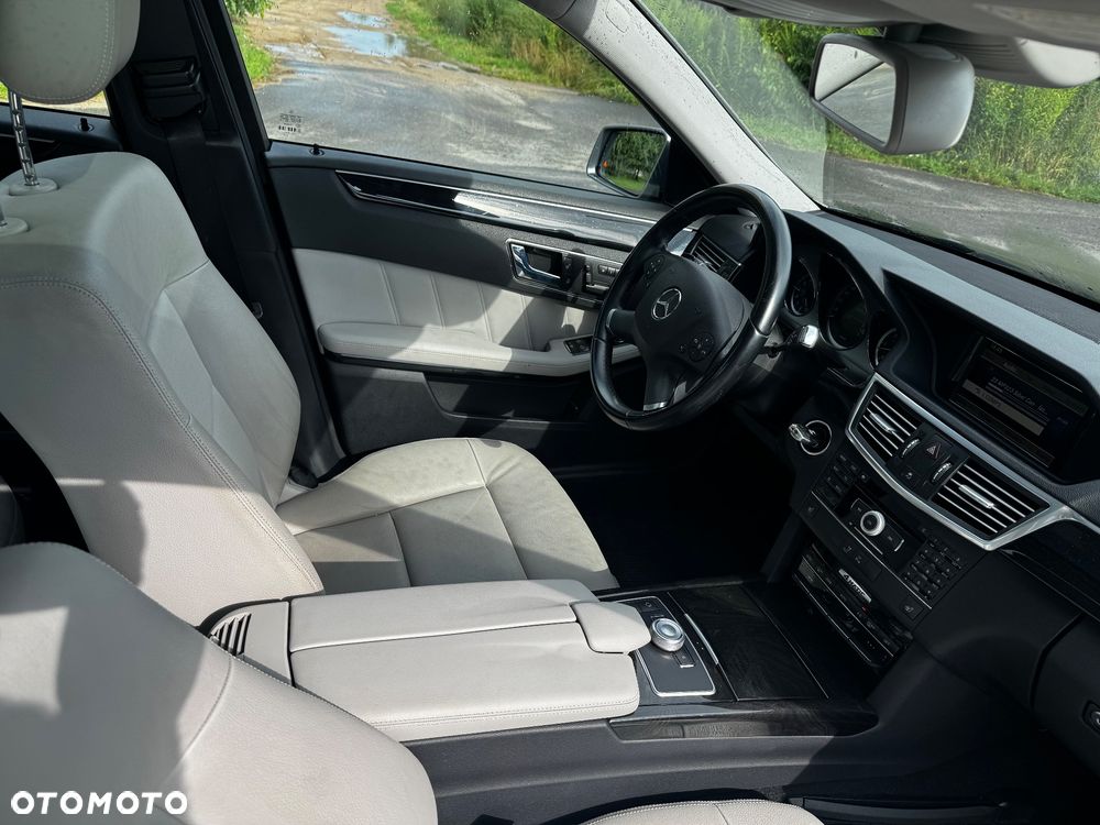 Mercedes-Benz Klasa E 350 CDI DPF 4Matic BlueEFFICIENCY 7G-TRONIC Avantgarde - 6