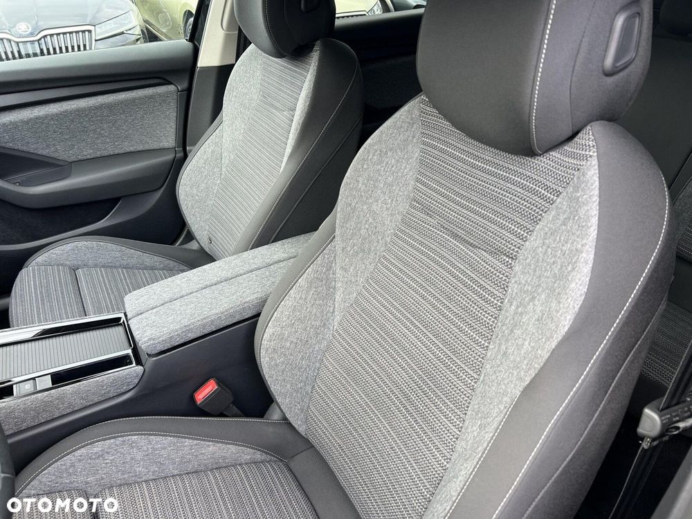 Skoda Superb 2.0 TDI SCR Selection DSG - 16