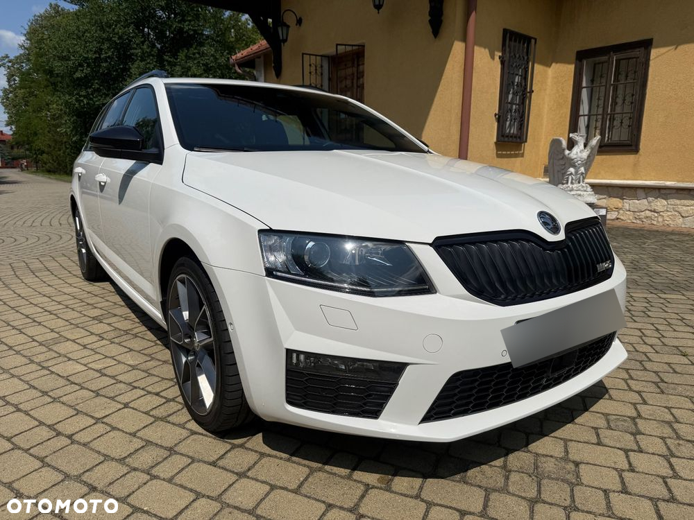 Skoda Octavia Combi 2.0 TDI DSG RS - 7
