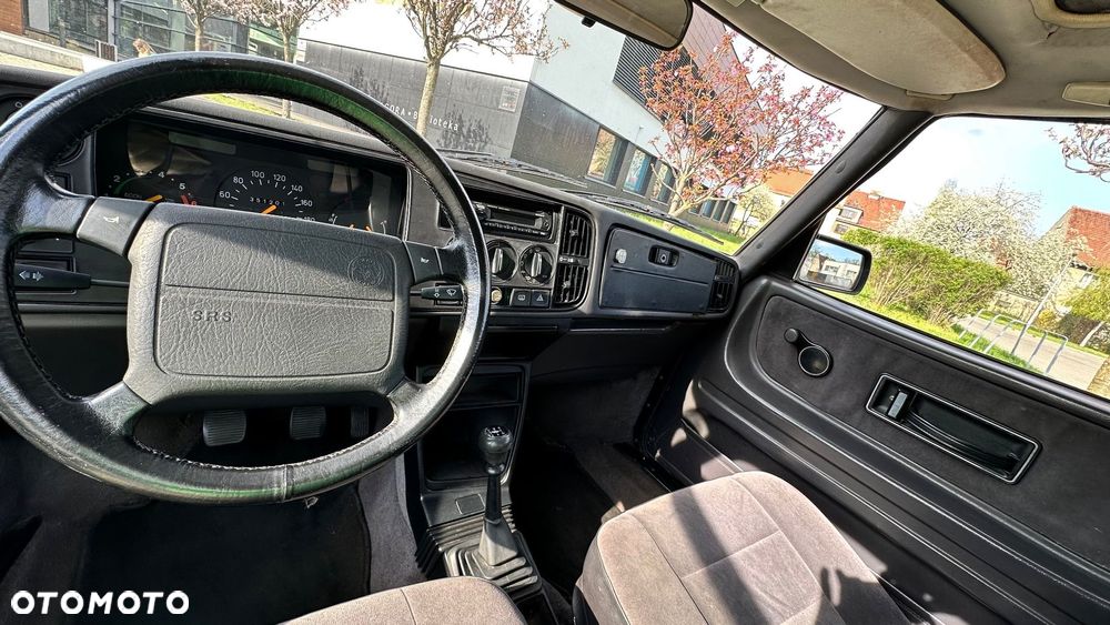 Saab 900 900i 20-16 - 26