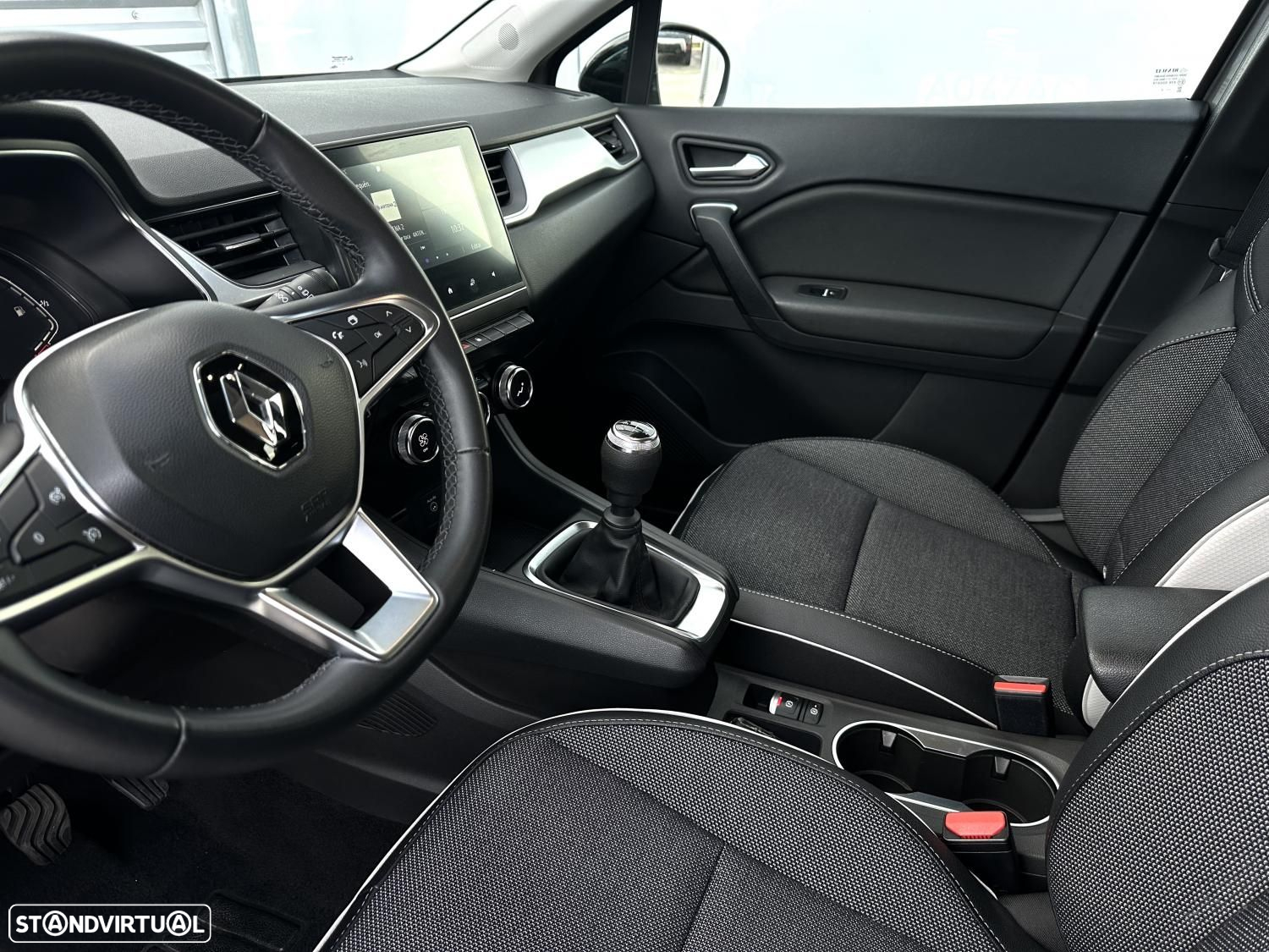 Renault Captur 1.0 TCe Exclusive - 4