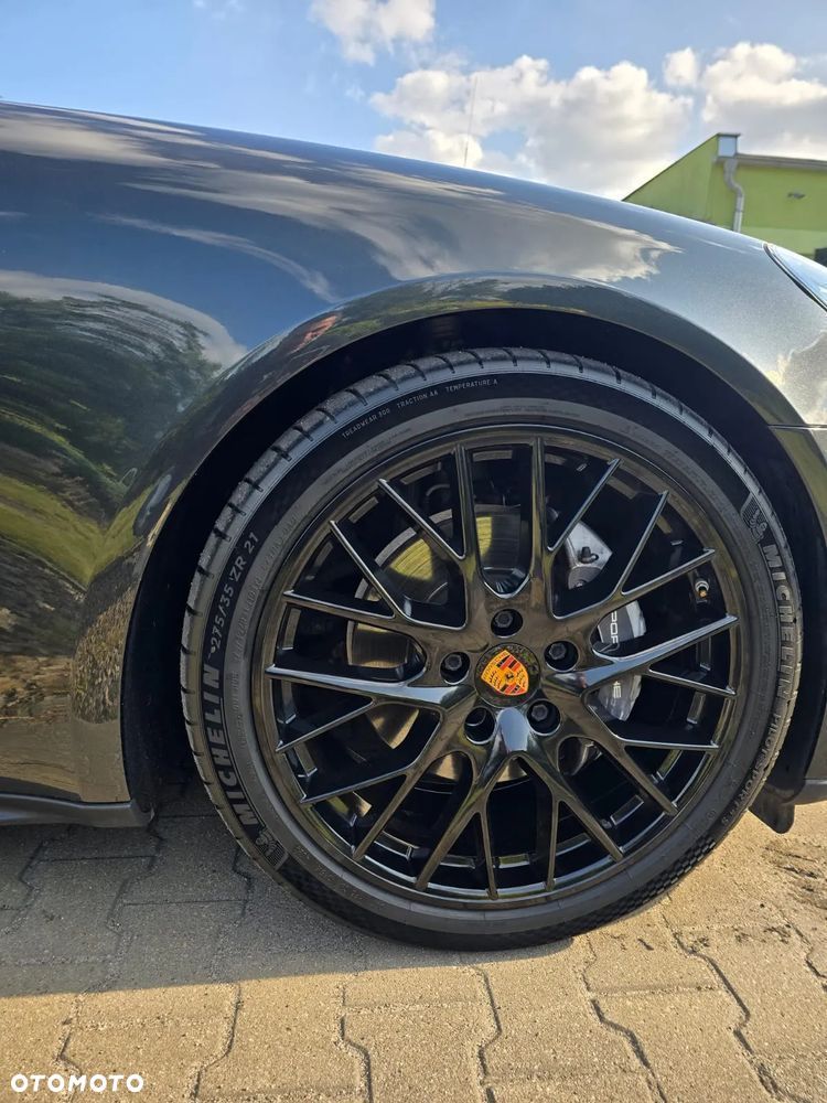 Porsche Panamera 4 - 15