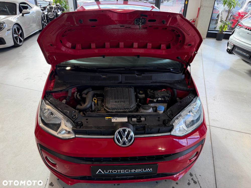Volkswagen up! BlueMotion Technology colour fortana red - 21
