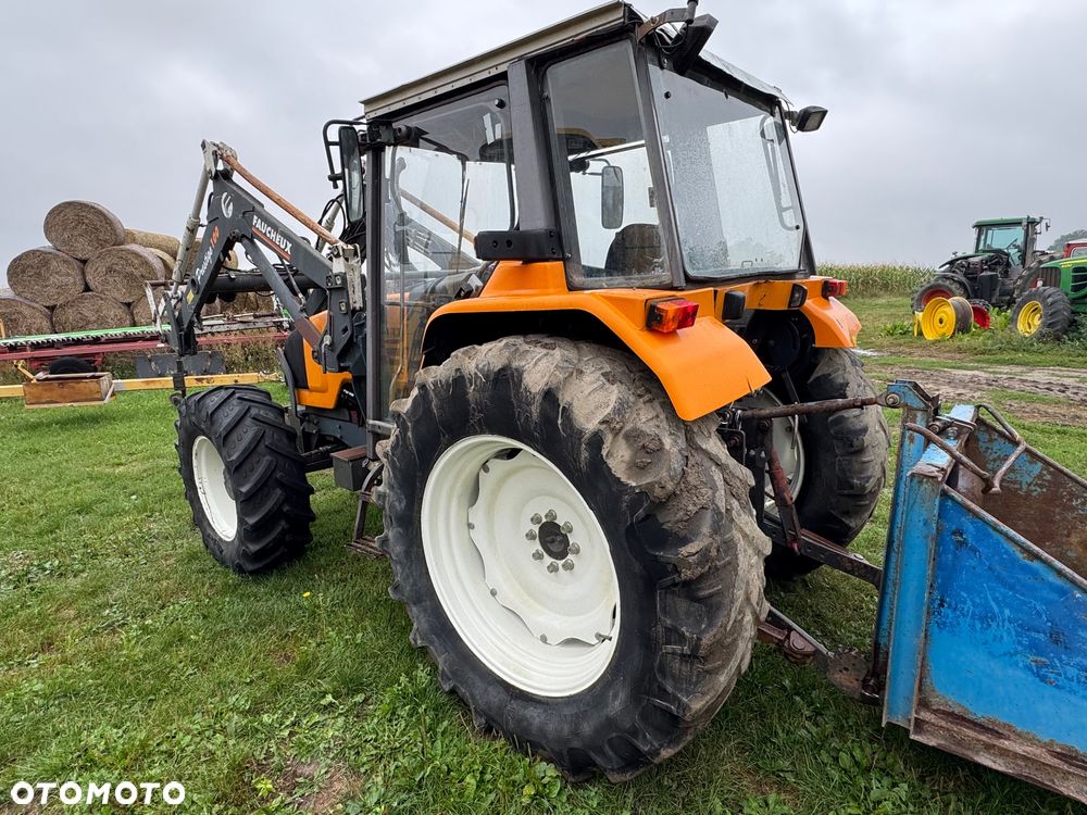 Renault Ceres 345 X z ładowaczem 4x4 traktor - 4