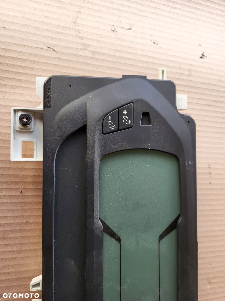 Liczni wyświetlacz ekran Citroen C4 Picasso II - 2